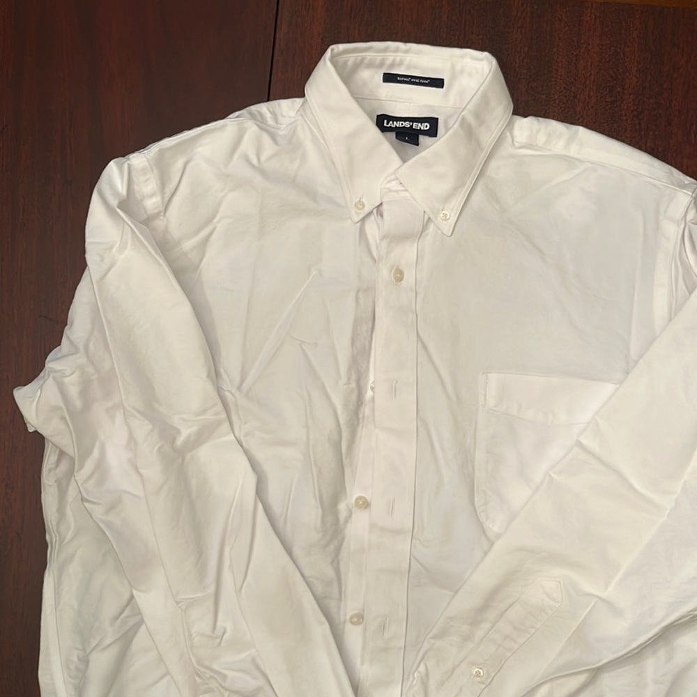 Lands End Men’s button down shirt. NWOT.
